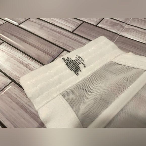 Modern Movement Bustier-Lace Detailing- 34B - Picture 9 of 10